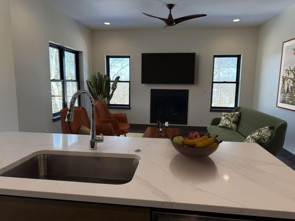 214 Whitetail Lane, Unit 6, Deerfield, WI 53531