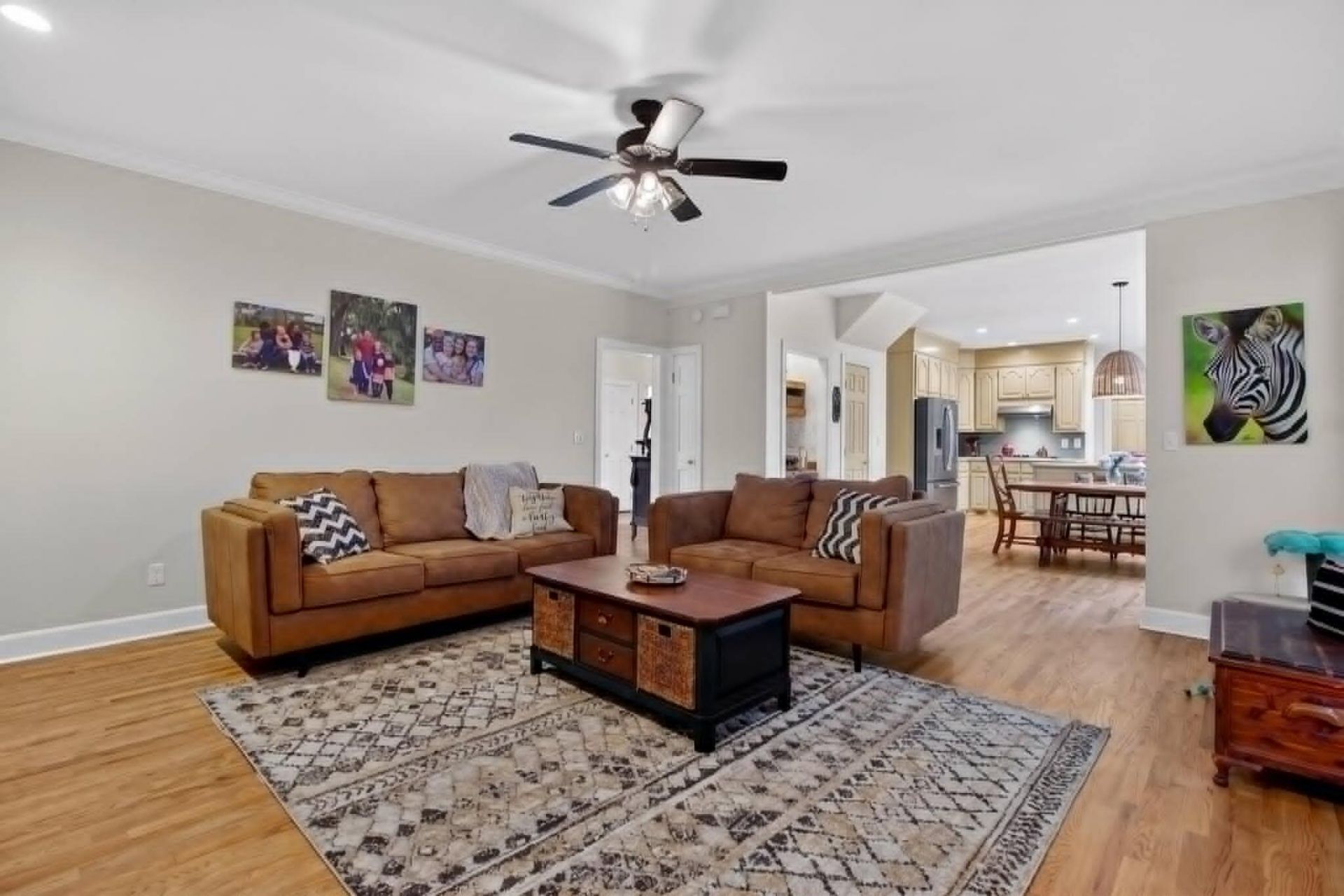 312 E Shepard Photo 23