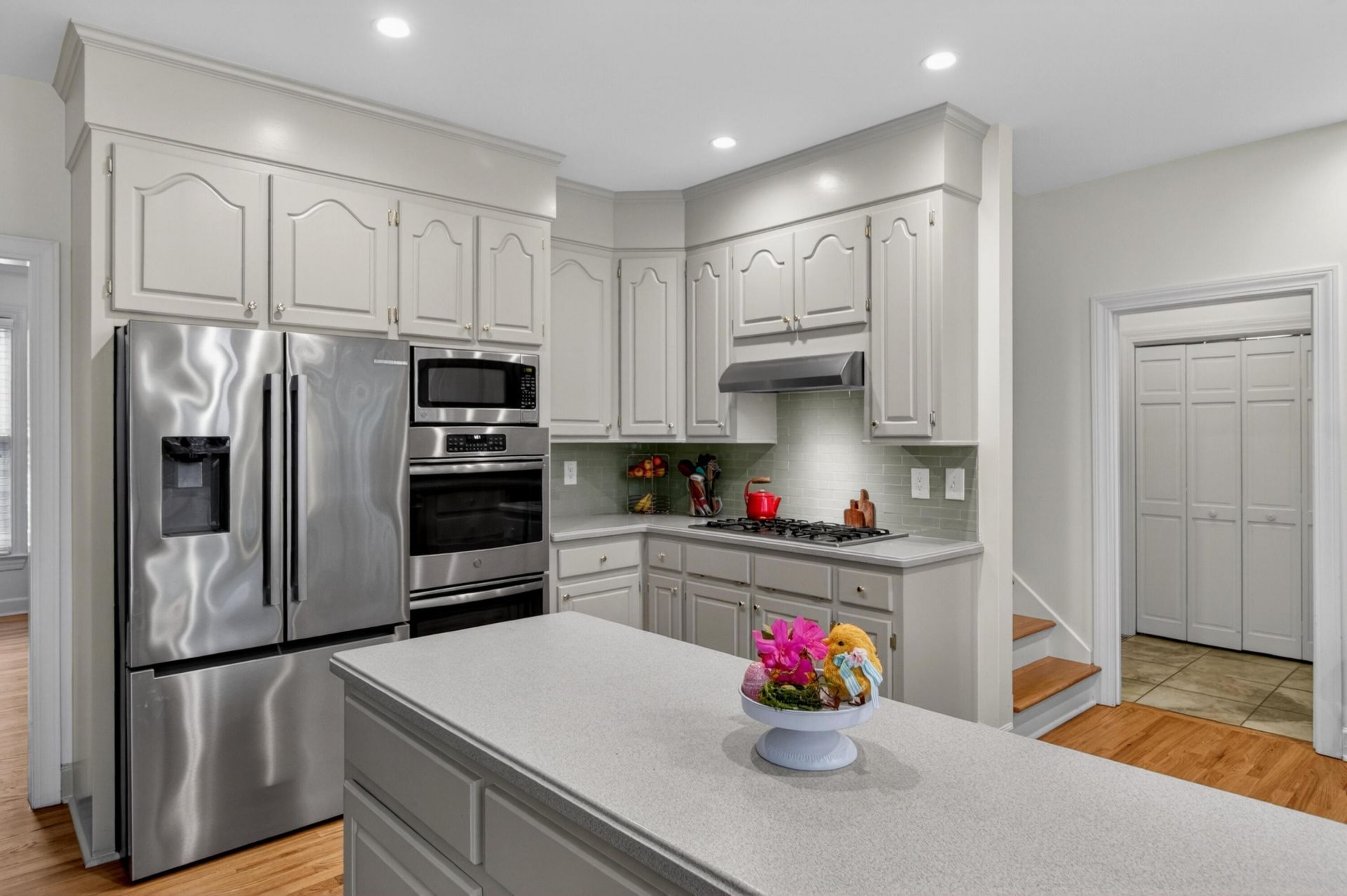 312 E Shepard Photo 29