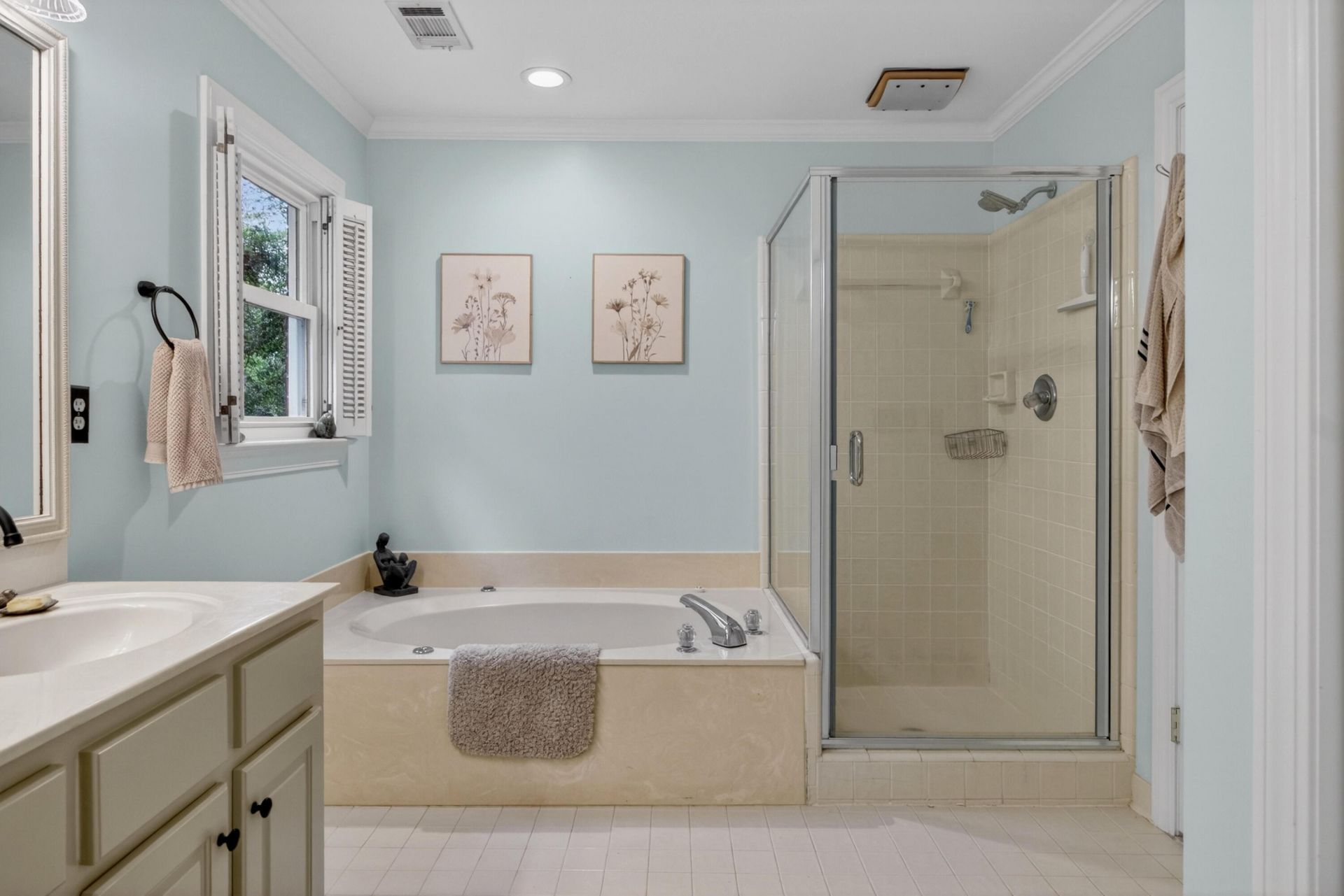 312 E Shepard Photo 42