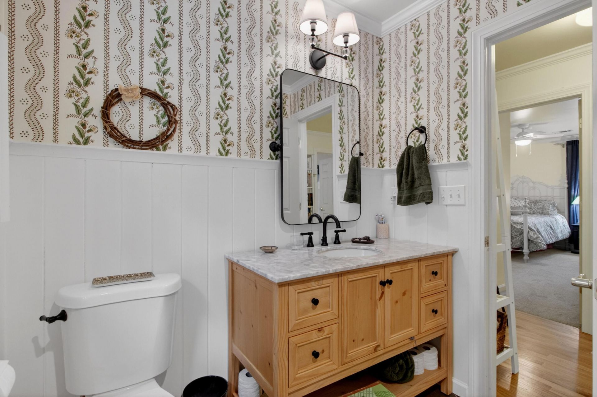 312 E Shepard Photo 47