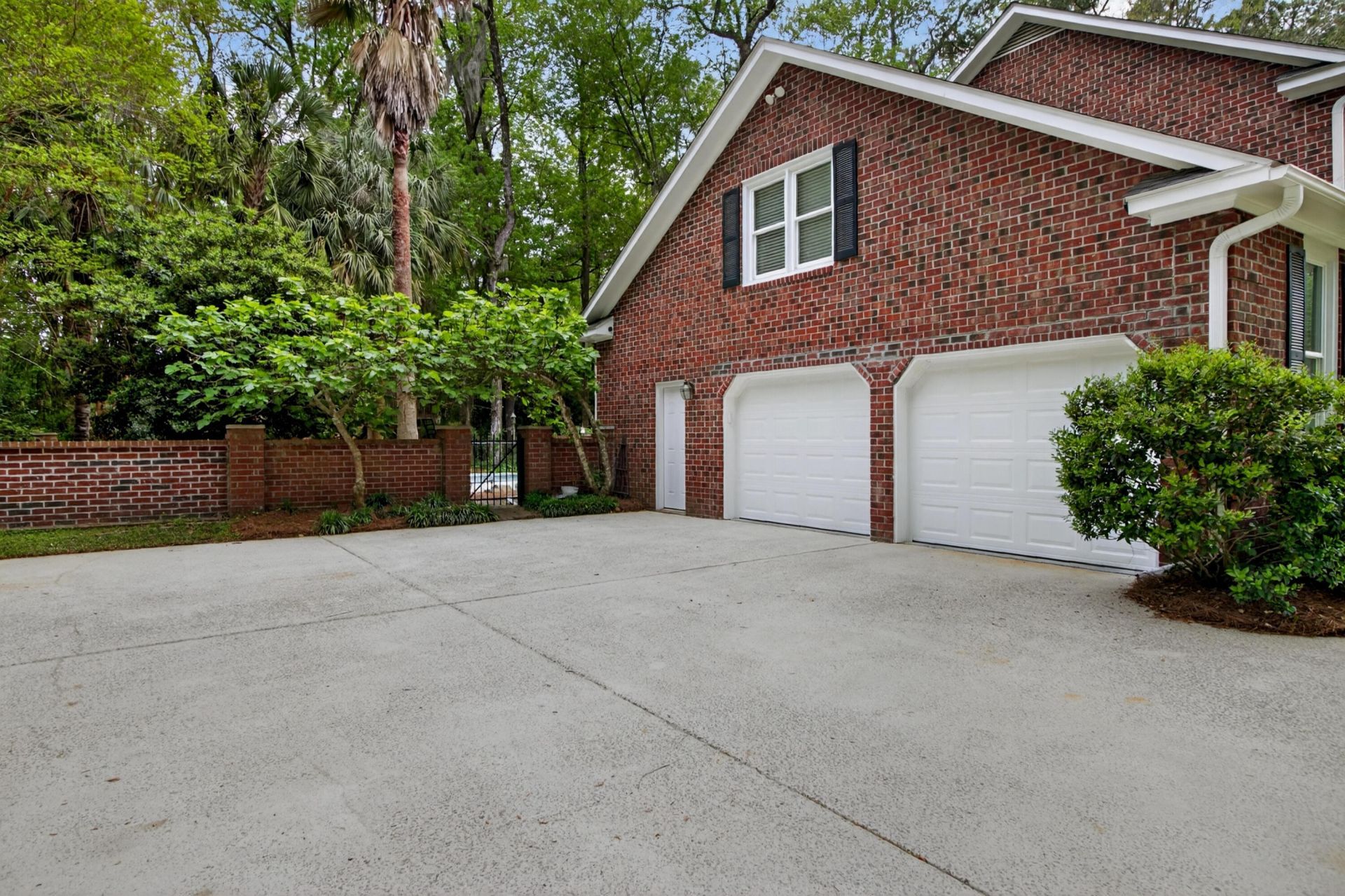 312 E Shepard Photo 56