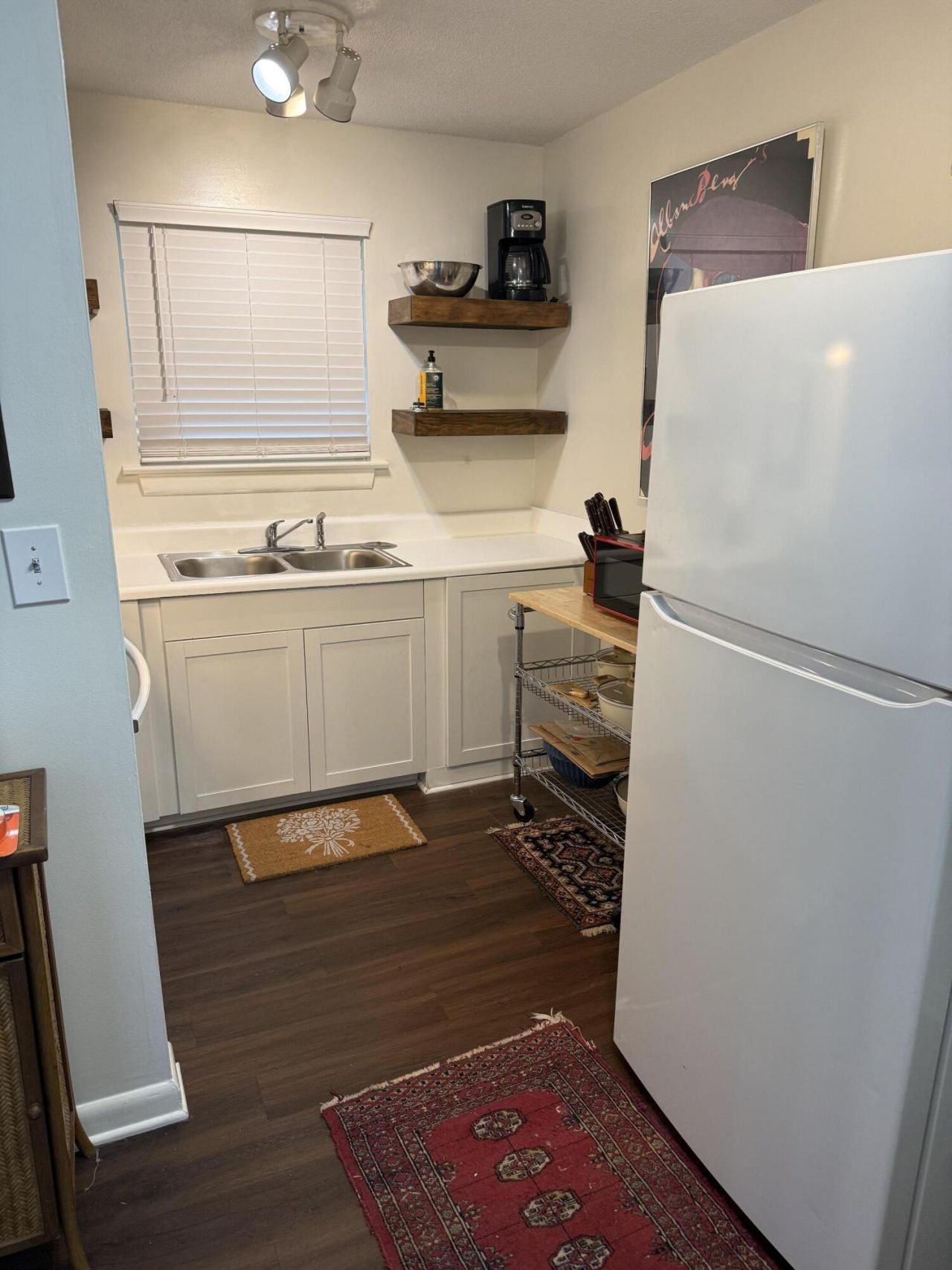 867 Colony Drive Photo 9