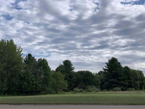 5 AC W Houghton Lake Drive, Houghton Lake, MI 48629
