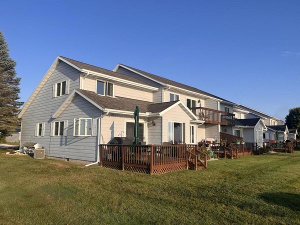 13080 W Shore Drive, Houghton Lake, MI 48629