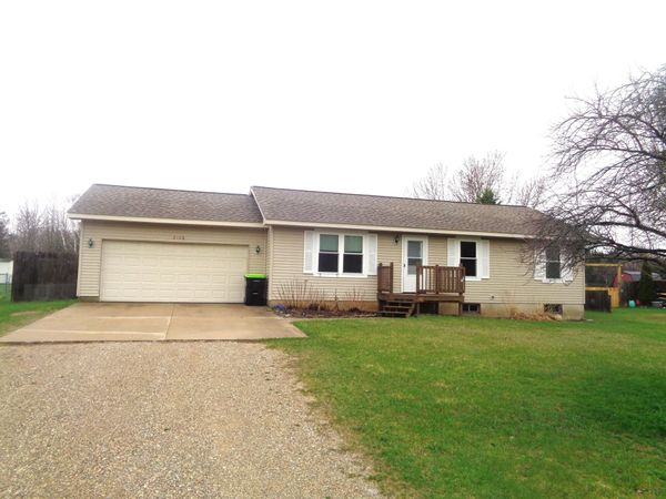 2108 S Sara Drive, Lake City, MI 49651