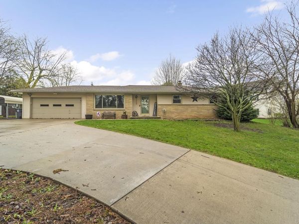 827 S Fancher ROAD, Mount Pleasant, WI 53406