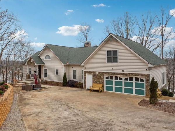 2600 Ramsey Road, Gainesville, GA 30501