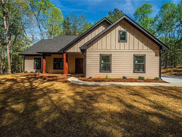 15 Eloise Way , Dawsonville, GA 30534