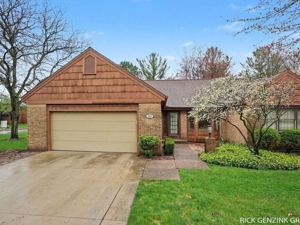 314 Foxcroft Circle, Holland, MI 49423