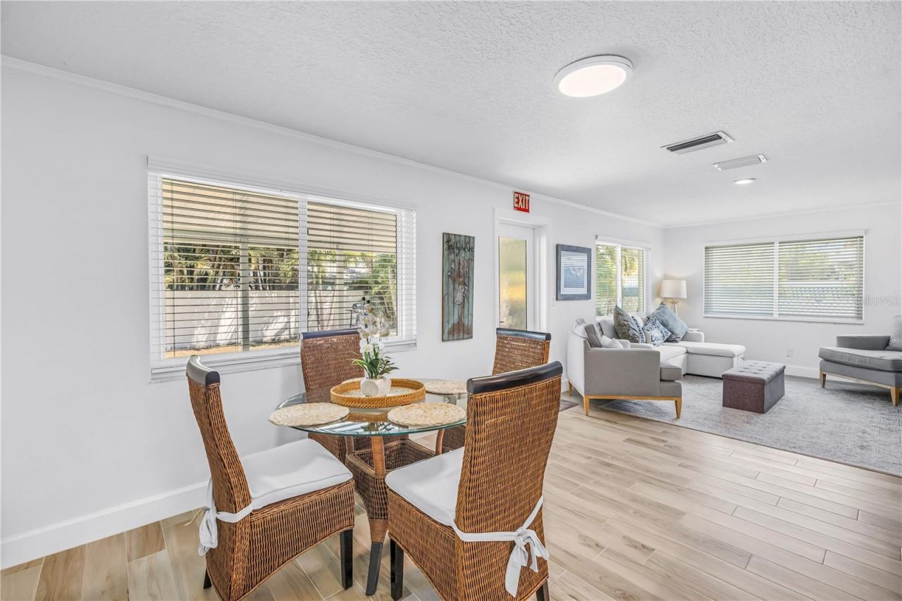 310 12th Avenue, Indian Rocks Beach, FL 33785 Photo