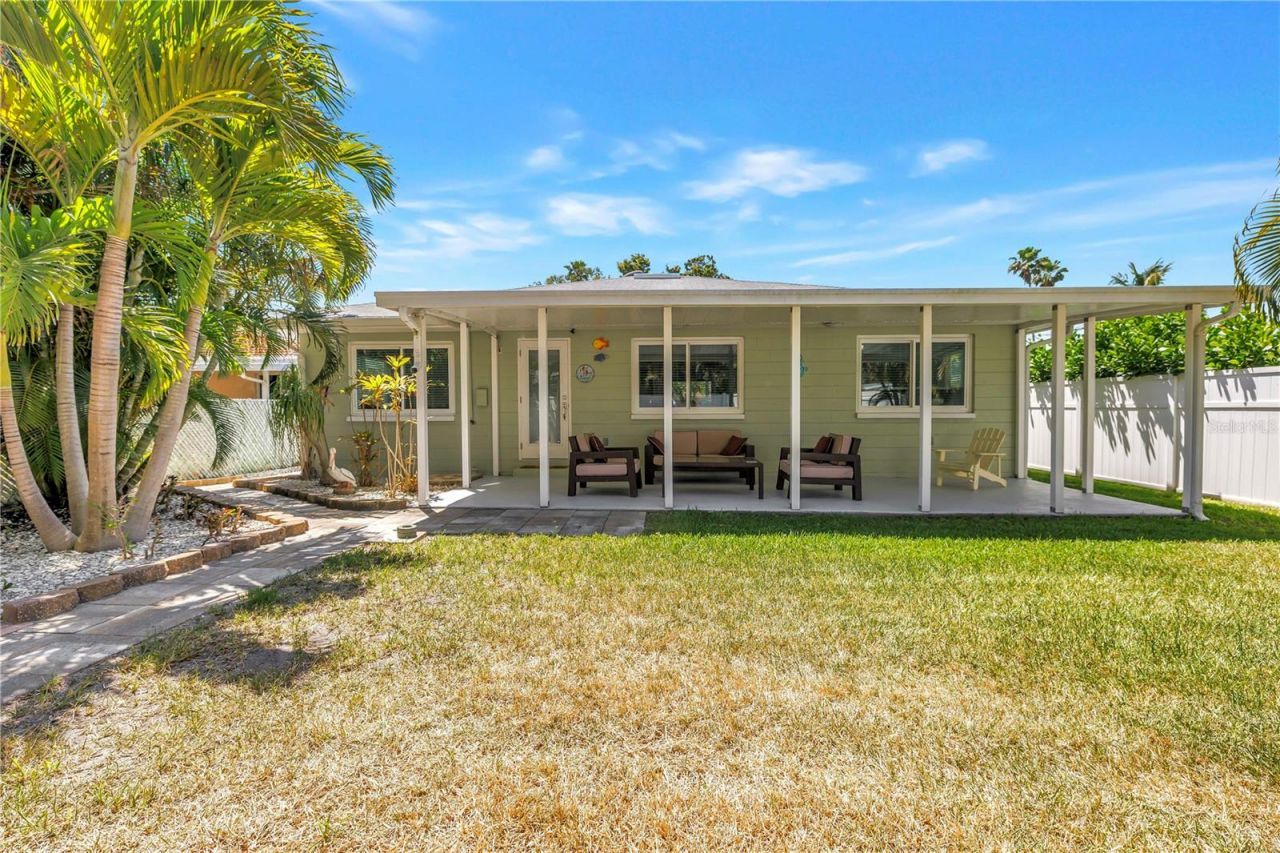310 12th Avenue, Indian Rocks Beach, FL 33785 Photo