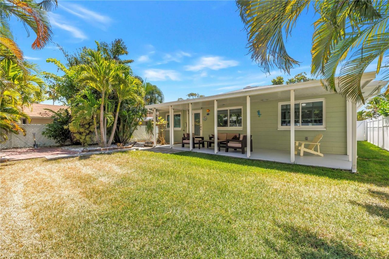 310 12th Avenue, Indian Rocks Beach, FL 33785 Photo