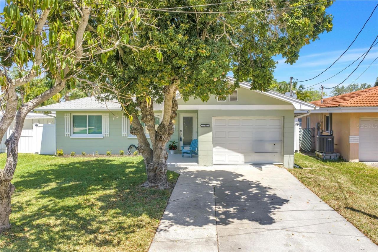310 12th Avenue, Indian Rocks Beach, FL 33785 Photo