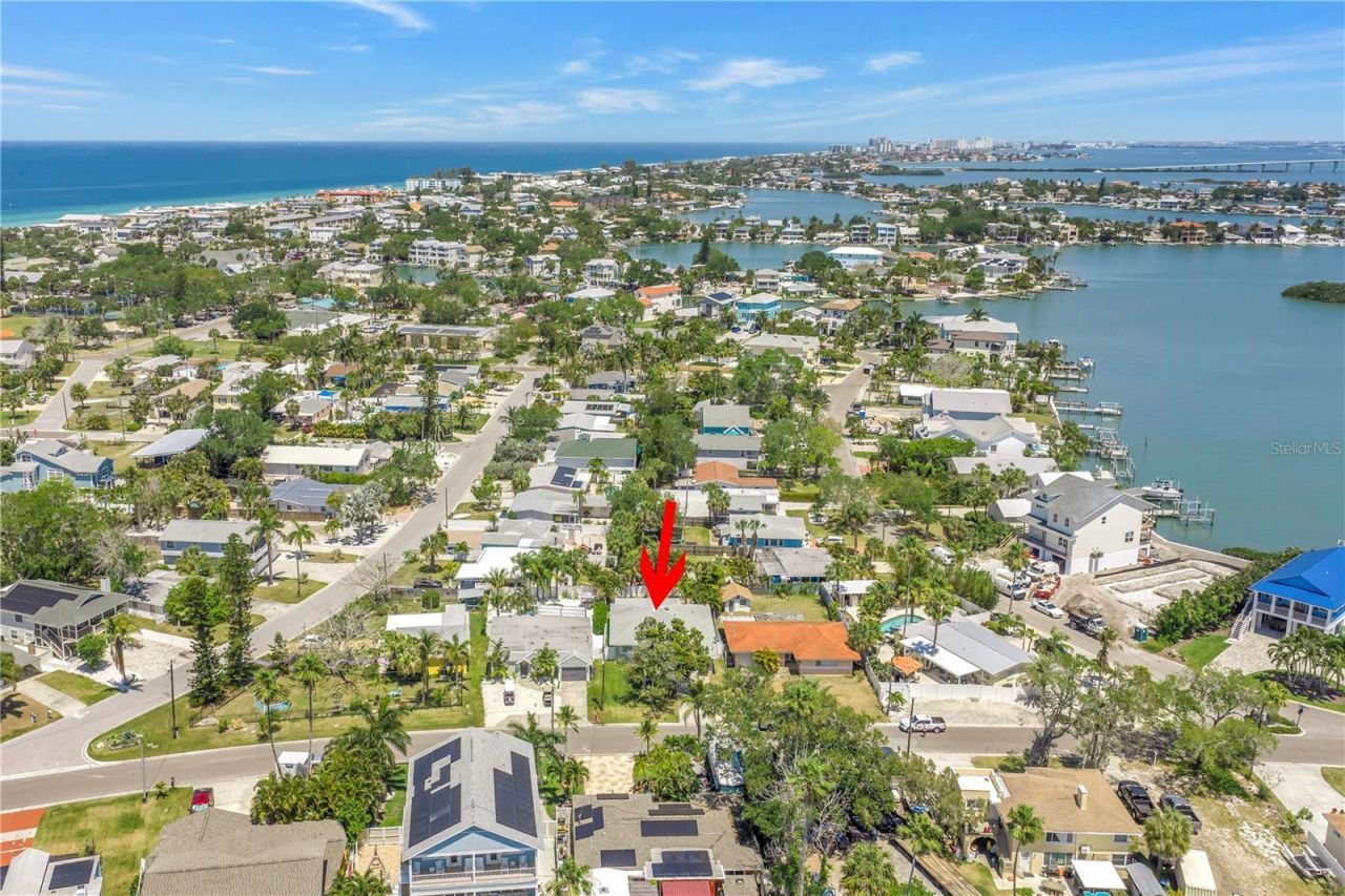 310 12th Avenue, Indian Rocks Beach, FL 33785 Photo
