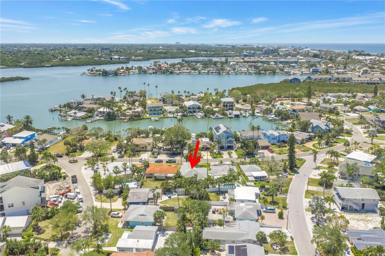 310 12th Avenue, Indian Rocks Beach, FL 33785 Photo