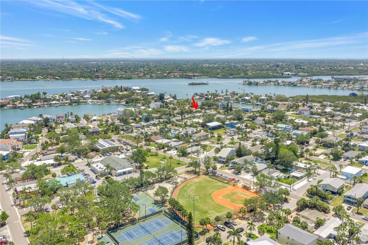 310 12th Avenue, Indian Rocks Beach, FL 33785 Photo