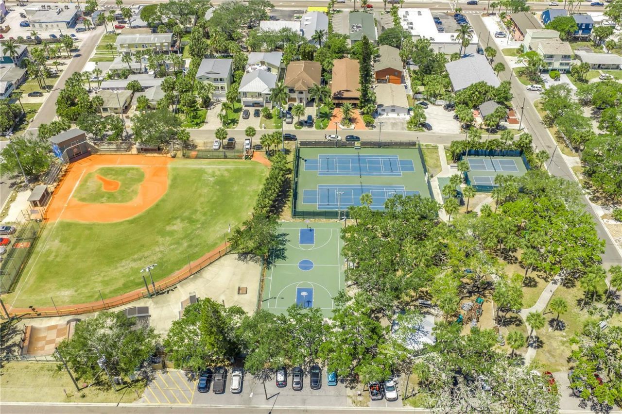 310 12th Avenue, Indian Rocks Beach, FL 33785 Photo