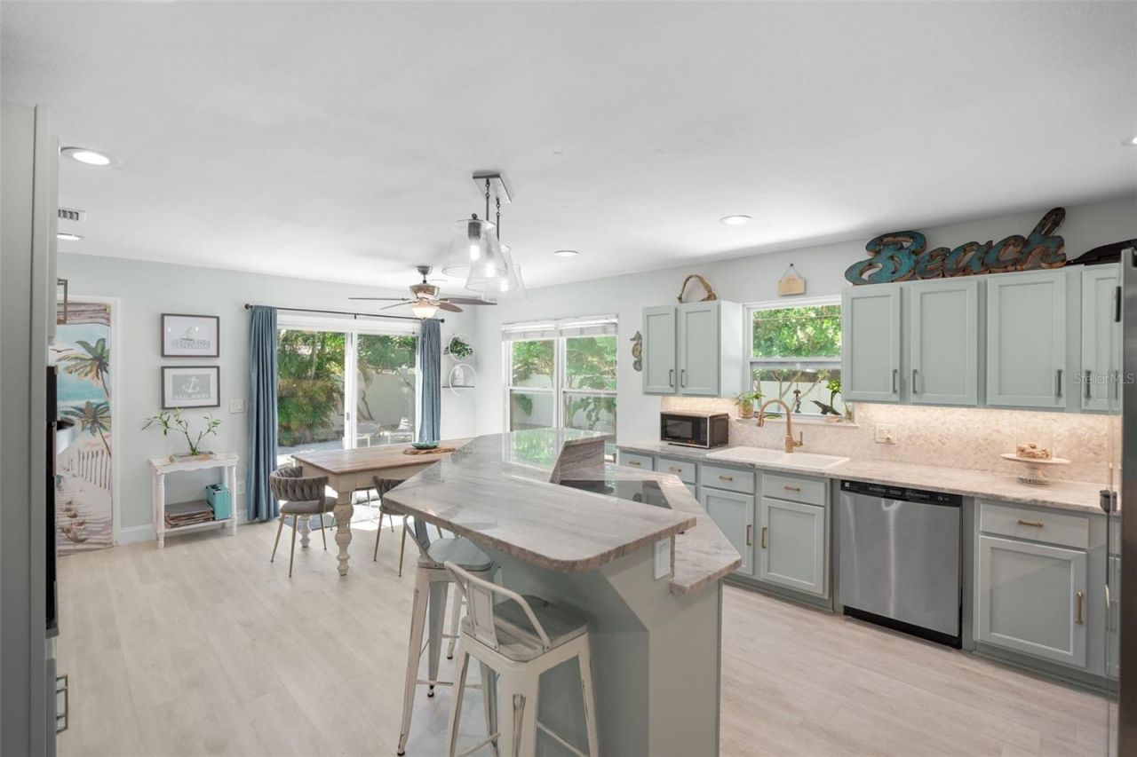 4800 16th Street N, Saint Petersburg, FL 33703 Photo