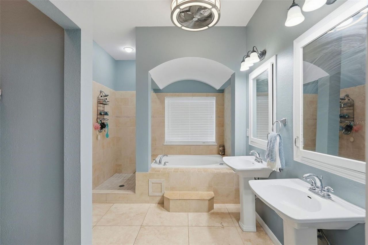 4800 16th Street N, Saint Petersburg, FL 33703 Photo