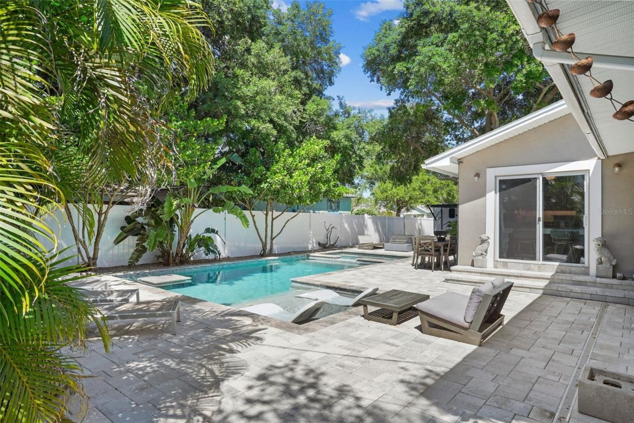 4800 16th Street N, Saint Petersburg, FL 33703 Photo
