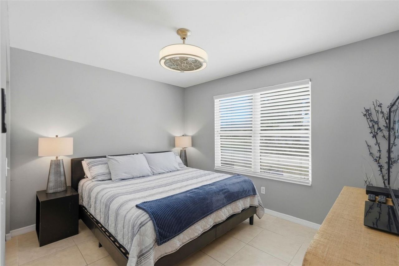 4800 16th Street N, Saint Petersburg, FL 33703 Photo
