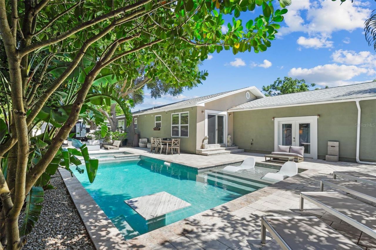 4800 16th Street N, Saint Petersburg, FL 33703 Photo