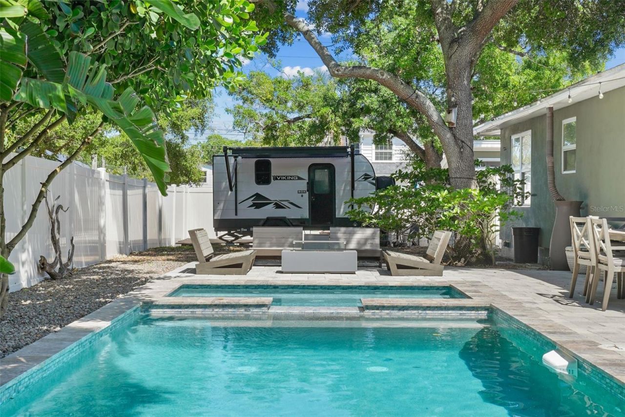 4800 16th Street N, Saint Petersburg, FL 33703 Photo