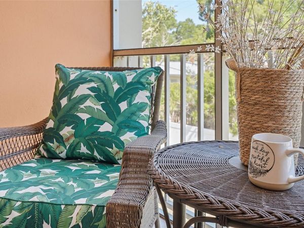 952 VIRGINIA STREET, Unit 202, DUNEDIN, FL 34698