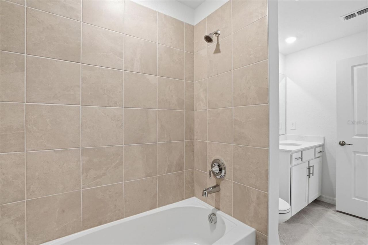 19116 Scallop Loop , Unit 305, Lakewood Ranch, FL 34211 Photo