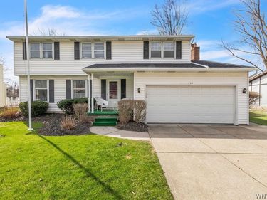 223 W Klein Road, Williamsville, NY 14221