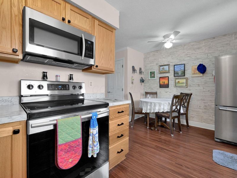 3820 Queen Anne Place, Unit B4, Grove City, OH 43123 Photo 10