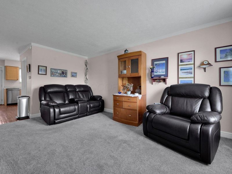 3820 Queen Anne Place, Unit B4, Grove City, OH 43123 Photo 4