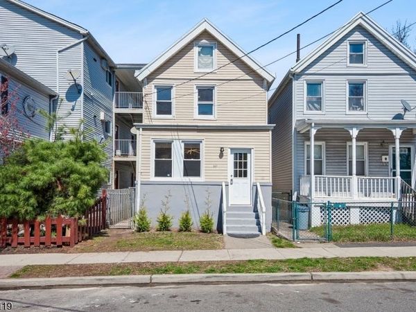 557 Christopher St, Orange, NJ 07050