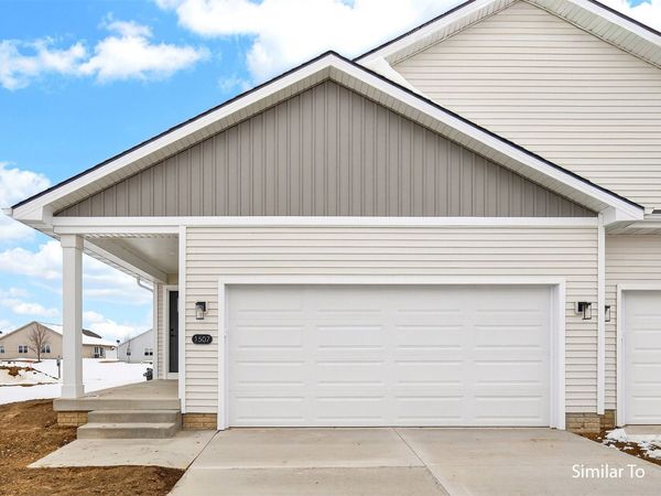 1479 Foxtail Drive SE, Altoona, IA 50009