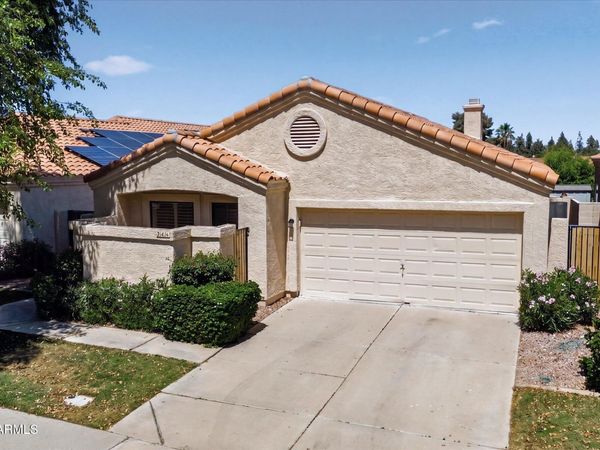 246 E VAUGHN Avenue, Gilbert, AZ 85234