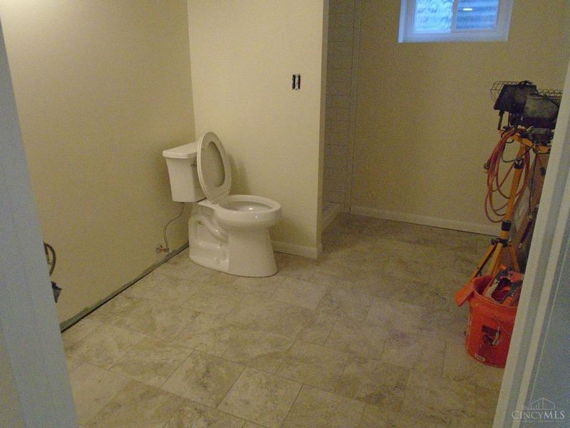 3040 Werkridge Drive, Cincinnati, OH 45248 Photo 17