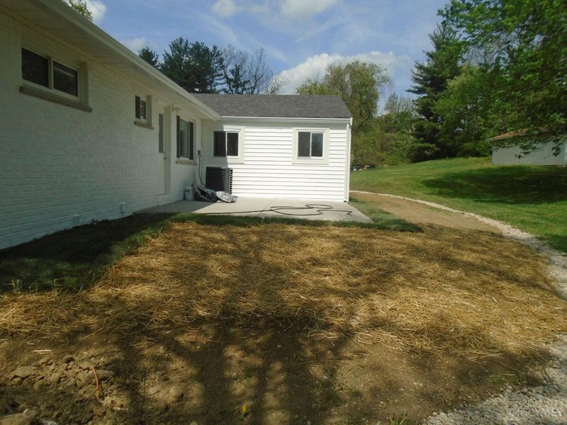 3040 Werkridge Drive, Cincinnati, OH 45248 Photo 4