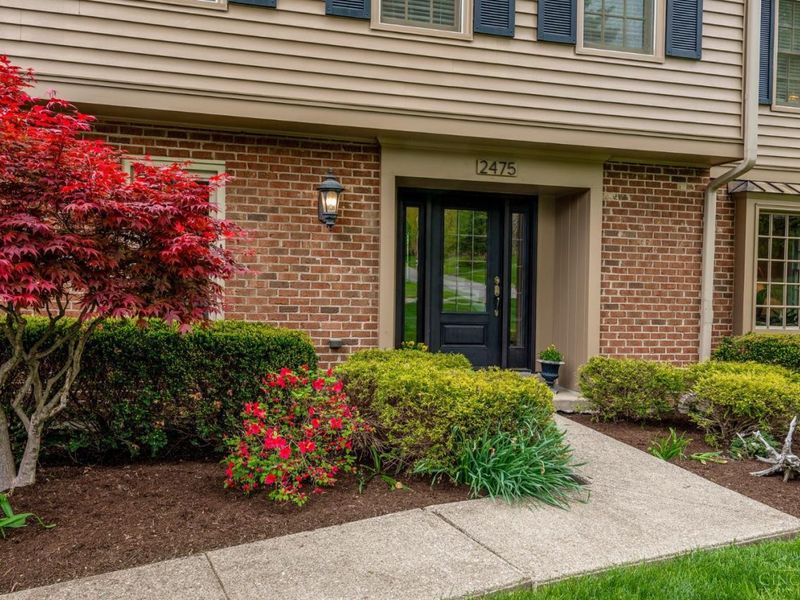 2475 Pond Run Avenue, Anderson Twp, OH 45244 Photo 2