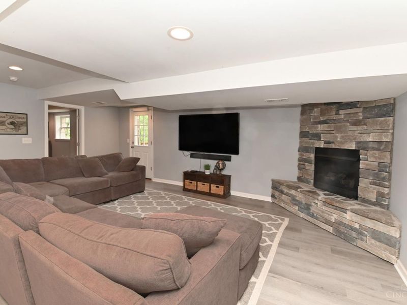 2475 Pond Run Avenue, Anderson Twp, OH 45244 Photo 23