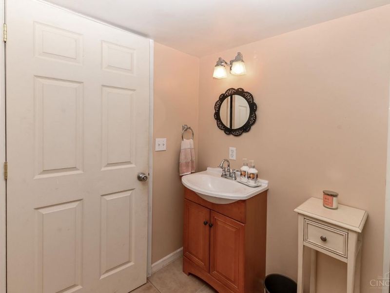 2475 Pond Run Avenue, Anderson Twp, OH 45244 Photo 30