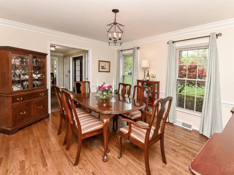 2475 Pond Run Avenue, Anderson Twp, OH 45244 Photo 5