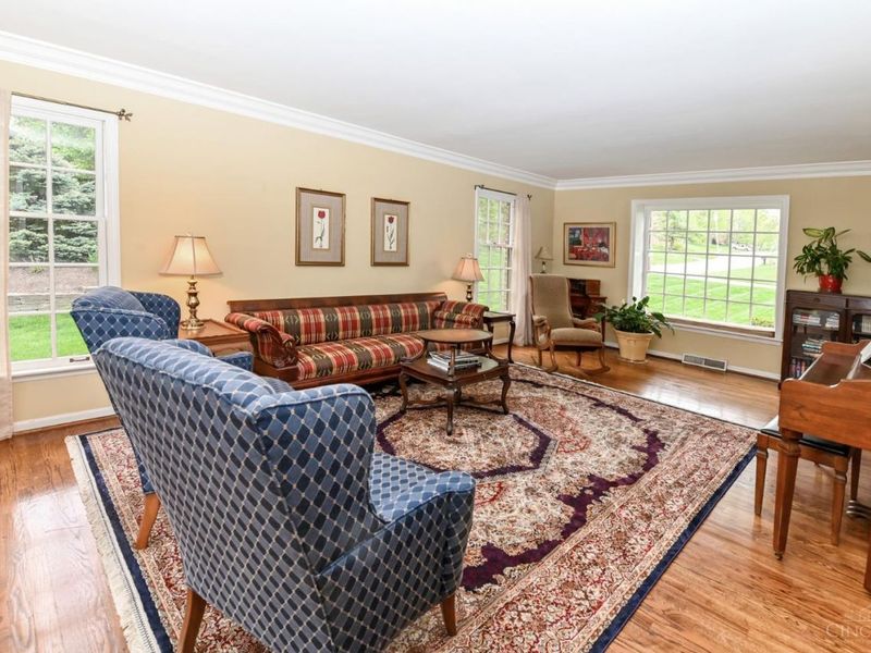 2475 Pond Run Avenue, Anderson Twp, OH 45244 Photo 9