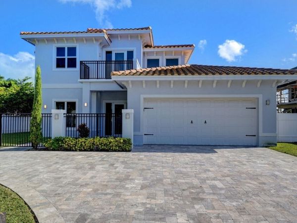 230 NW 9th Street, Boca Raton, FL 33432
