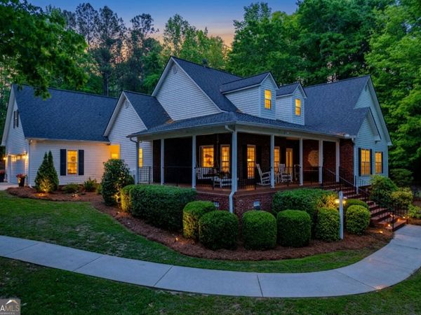 197 Stone Edge Drive, Gray, GA 31032