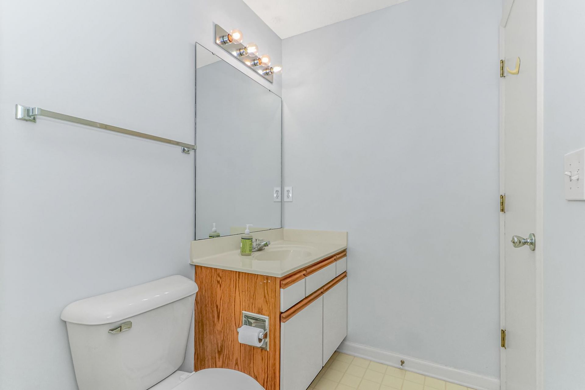 2263 Andover Dr.  Photo 14