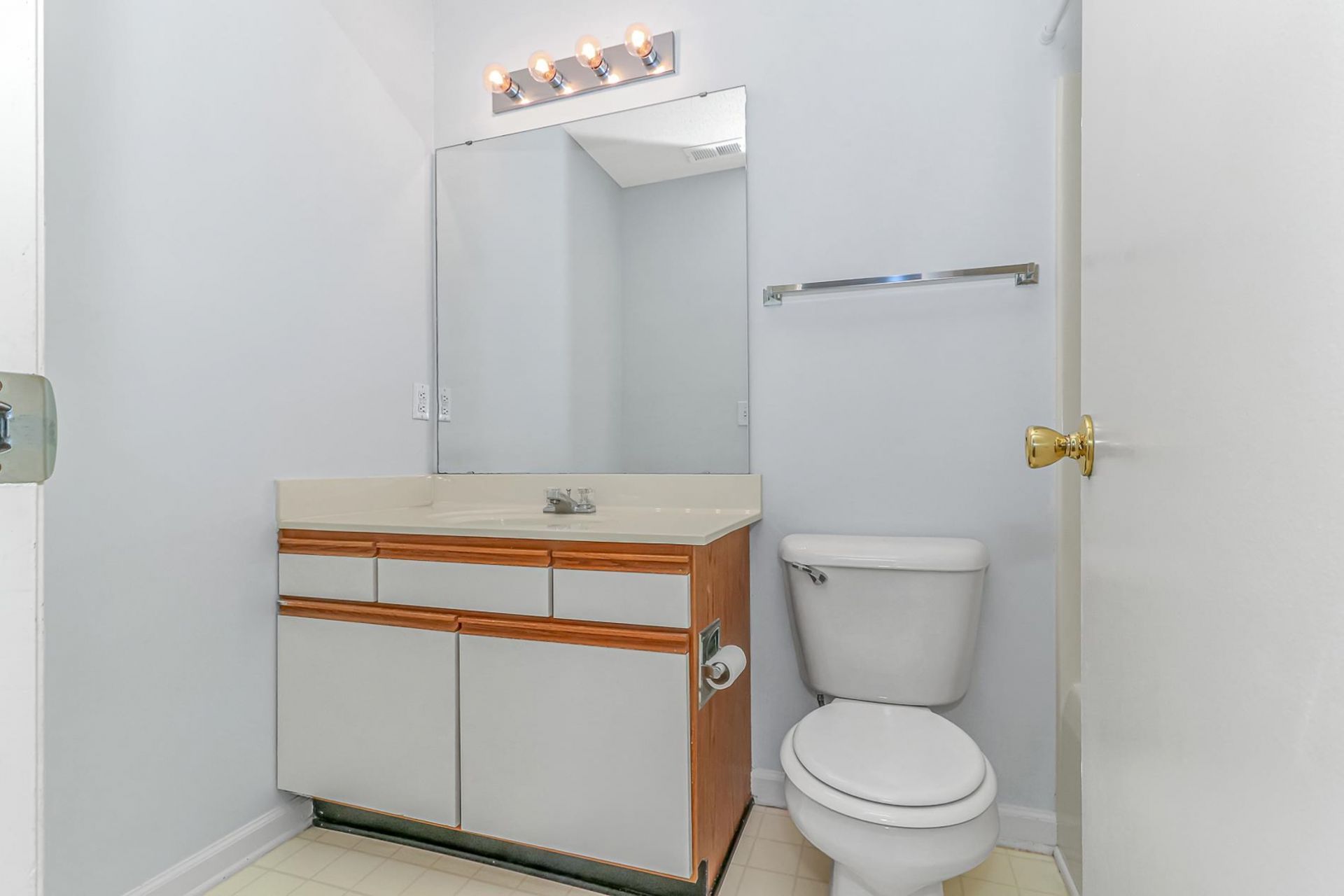 2263 Andover Dr.  Photo 18