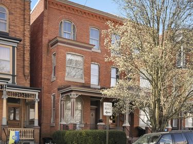 640 W Chestnut St, Lancaster, PA 17601