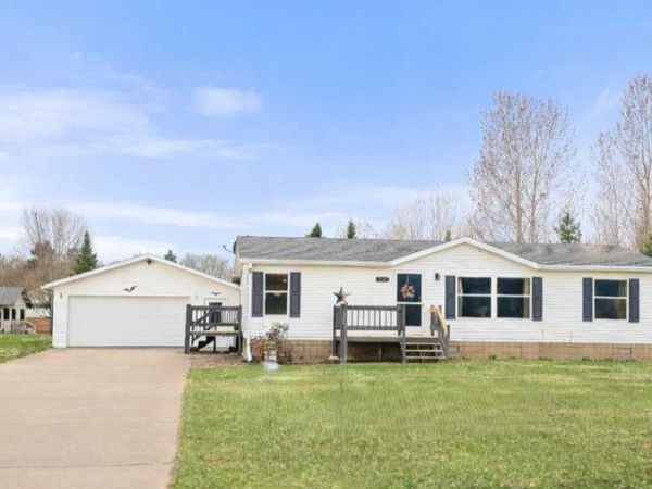 1103 Whitetail Street , Spooner, WI 54801