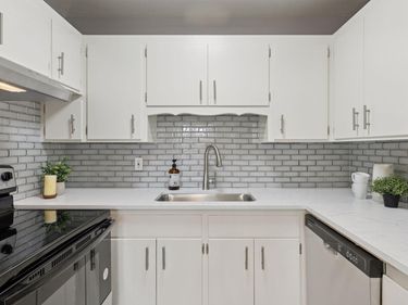 11235 12th Avenue N, Unit 7, Plymouth, MN 55441